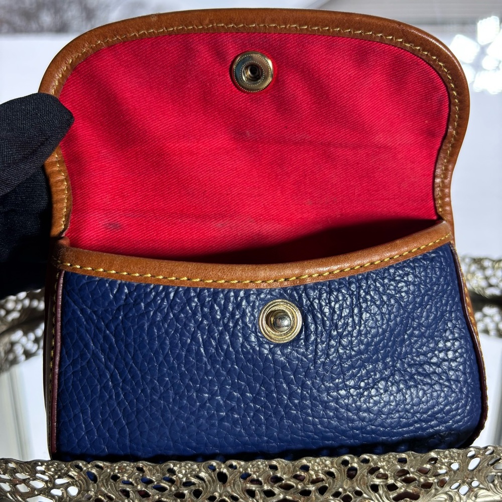 Vintage Dooney and Bourke Wristlet Blue Pebbled Leather Brown Trim Minimalist Go - Picture 7 of 10